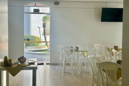 Apartamento para alugar com 57m², 2 quartos e 1 vagaÁrea comum - Salão de festas