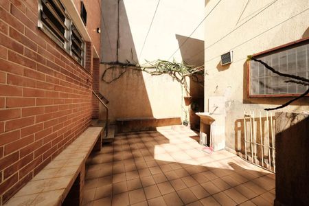 Casa à venda com 127m², 2 quartos e 1 vagaÁrea externa