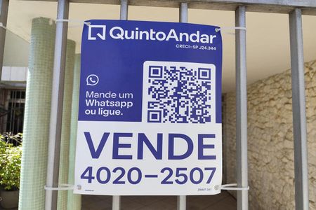 Casa à venda com 127m², 2 quartos e 1 vaga Casa à venda com 127m², 2 quartos e 1 vagaFachada
