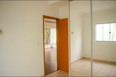 Casa para alugar com 3 quartos, 139m² em Crimeia Leste, Goiânia