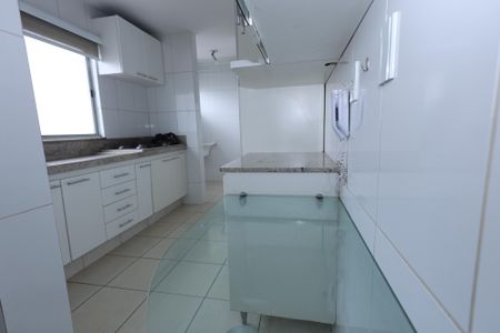 Cozinha de apartamento para alugar com 3 quartos, 80m² em Nova Suiça, Goiânia
