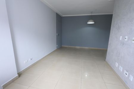Apartamento para alugar com 80m², 3 quartos e 1 vagaSala
