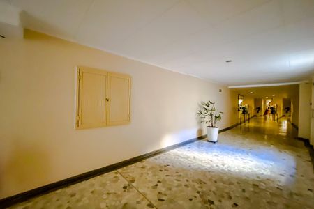 Apartamento à venda com 67m², 2 quartos e sem vagaÁrea comum