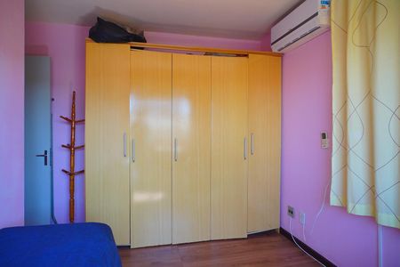 Quarto 1 de apartamento à venda com 2 quartos, 47m² em Passo das Pedras, Porto Alegre