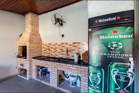 Apartamento para alugar com 68m², 2 quartos e 1 vaga Apartamento para alugar com 68m², 2 quartos e 1 vagaÁrea comum - Churrasqueira