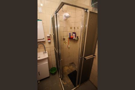 Casa à venda com 100m², 4 quartos e 2 vagasBanheiro