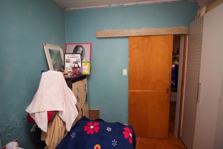 Casa à venda com 100m², 4 quartos e 2 vagasQuarto 2