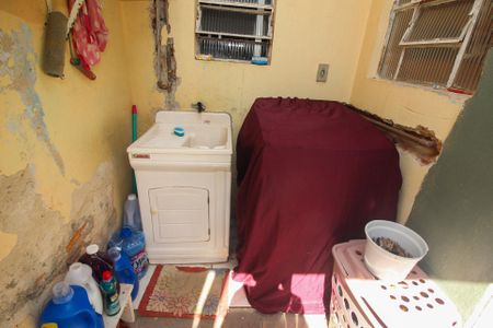 Casa à venda com 100m², 4 quartos e 2 vagasÁrea de Serviço