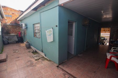Casa à venda com 100m², 4 quartos e 2 vagasQuintal