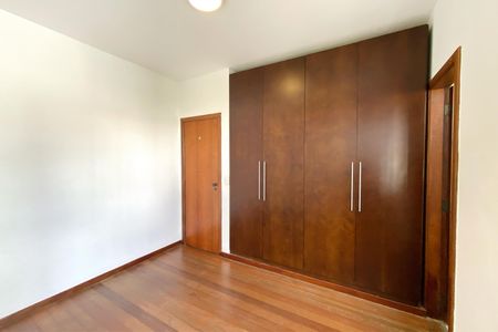Apartamento à venda com 75m², 3 quartos e 2 vagasSuite 1