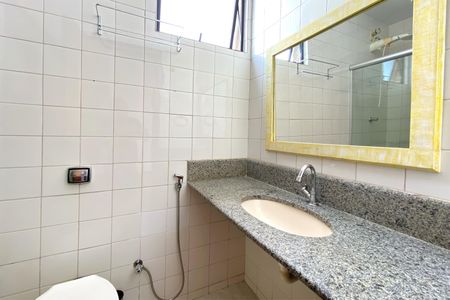 Apartamento à venda com 75m², 3 quartos e 2 vagasBanheiro da Suíte 1