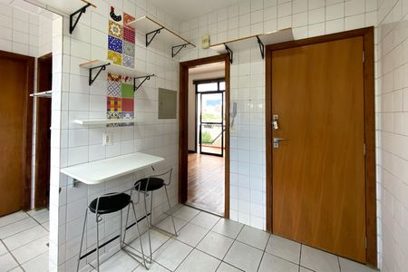 Apartamento à venda com 75m², 3 quartos e 2 vagasCozinha