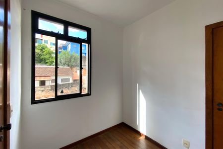 Apartamento à venda com 75m², 3 quartos e 2 vagasQuarto 3