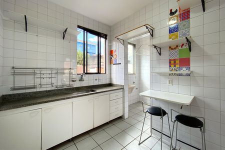 Apartamento à venda com 75m², 3 quartos e 2 vagasCozinha
