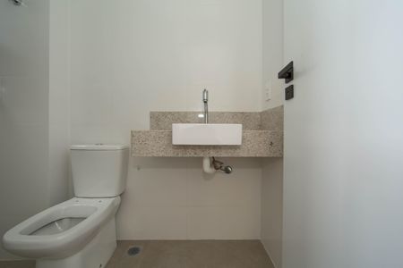 Apartamento à venda com 127m², 2 quartos e 2 vagasBanheiro social