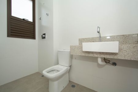 Apartamento à venda com 127m², 2 quartos e 2 vagasBanheiro social