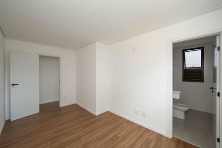 Apartamento à venda com 127m², 2 quartos e 2 vagasSuíte