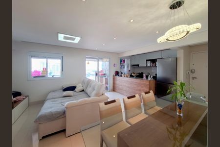Apartamento à venda com 74m², 3 quartos e 2 vagas Apartamento à venda com 74m², 3 quartos e 2 vagasSala