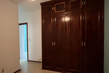 Apartamento para alugar com 220m², 3 quartos e 2 vagasSuíte