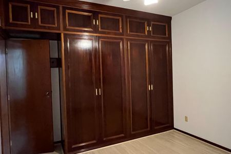 Apartamento para alugar com 220m², 3 quartos e 2 vagasQuarto 2