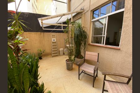 Apartamento à venda com 75m², 1 quarto e sem vagaGarden