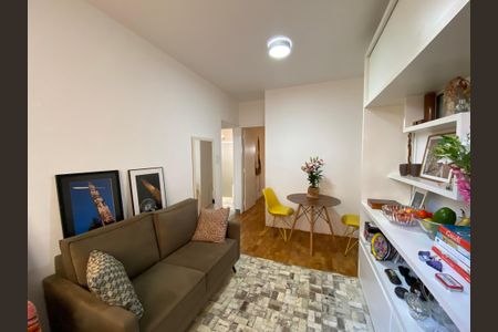 Apartamento à venda com 75m², 1 quarto e sem vagaSala