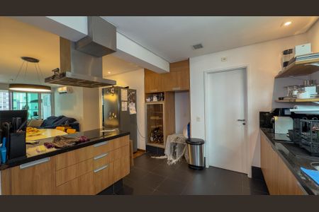 Apartamento à venda com 104m², 2 quartos e 2 vagasCozinha