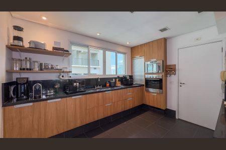 Apartamento à venda com 104m², 2 quartos e 2 vagasCozinha