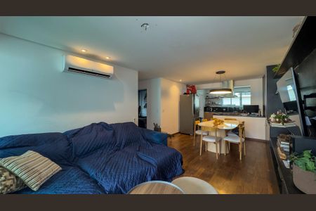 Apartamento à venda com 104m², 2 quartos e 2 vagasSala