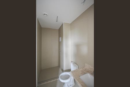 Apartamento para alugar com 61m², 2 quartos e 1 vaga Apartamento para alugar com 61m², 2 quartos e 1 vagaBanheiro da Suíte