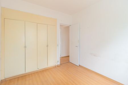 Apartamento à venda com 75m², 3 quartos e 1 vagaQuarto 2