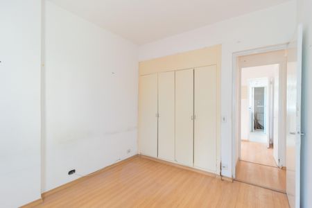 Apartamento à venda com 75m², 3 quartos e 1 vagaQuarto 2