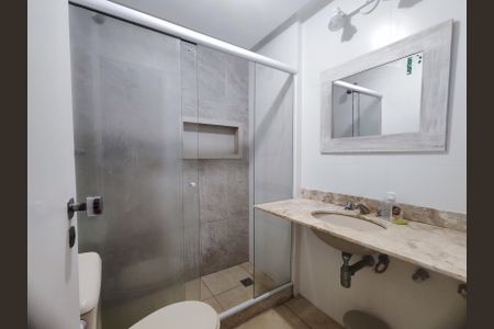 Casa de condomínio à venda com 137m², 4 quartos e 2 vagas Casa de condomínio à venda com 137m², 4 quartos e 2 vagasBanheiro social 2