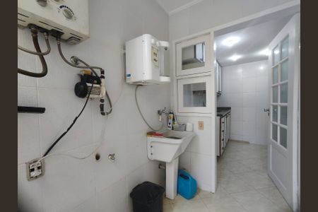 Casa de condomínio à venda com 137m², 4 quartos e 2 vagasÁrea de serviço