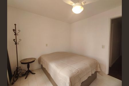 Casa de condomínio à venda com 137m², 4 quartos e 2 vagasQuarto 2