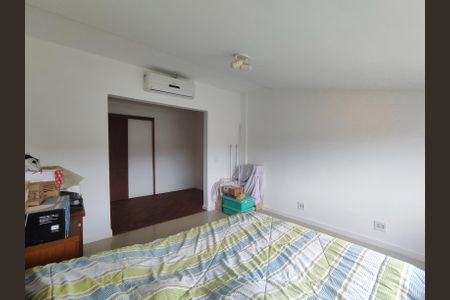 Casa de condomínio à venda com 137m², 4 quartos e 2 vagasQuarto 1