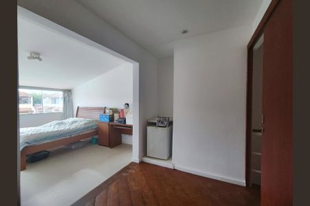 Casa de condomínio à venda com 137m², 4 quartos e 2 vagasQuarto 1