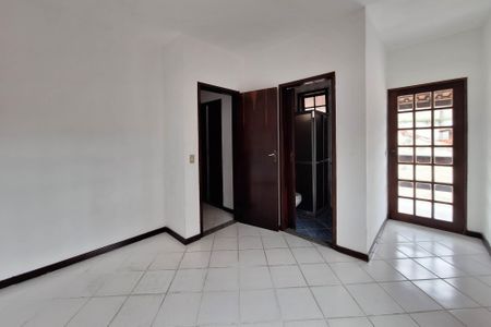 Casa à venda com 120m², 3 quartos e 2 vagasSuíte 1
