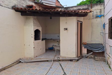 Casa à venda com 120m², 3 quartos e 2 vagasQuintal
