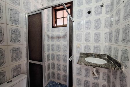 Casa à venda com 120m², 3 quartos e 2 vagasBanheiro da Suíte 1