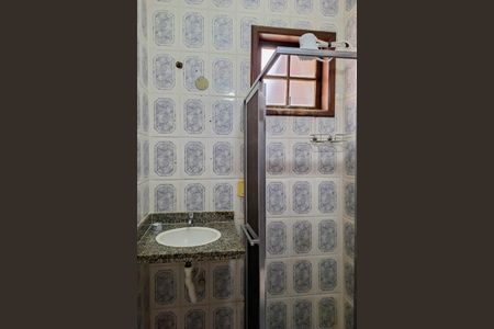 Casa à venda com 120m², 3 quartos e 2 vagasBanheiro 2