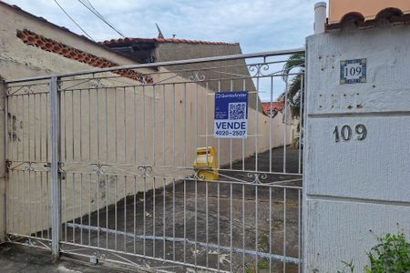 Casa à venda com 120m², 3 quartos e 2 vagasFachada