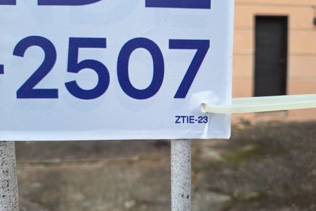 Casa à venda com 120m², 3 quartos e 2 vagasPlaca