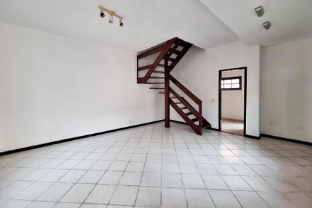 Sala de casa à venda com 3 quartos, 120m² em São Francisco, Niterói