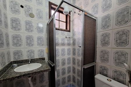 Casa à venda com 120m², 3 quartos e 2 vagasBanheiro 2