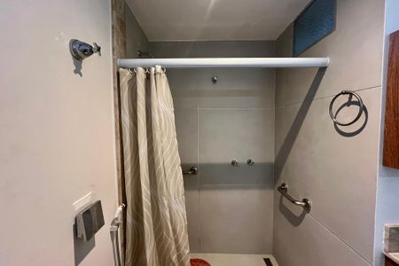 Apartamento para alugar com 120m², 3 quartos e 1 vaga Apartamento para alugar com 120m², 3 quartos e 1 vagaBanheiro 1