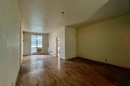 Apartamento para alugar com 120m², 3 quartos e 1 vaga Apartamento para alugar com 120m², 3 quartos e 1 vagaSala