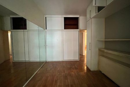 Apartamento para alugar com 120m², 3 quartos e 1 vaga Apartamento para alugar com 120m², 3 quartos e 1 vagaQuarto 2