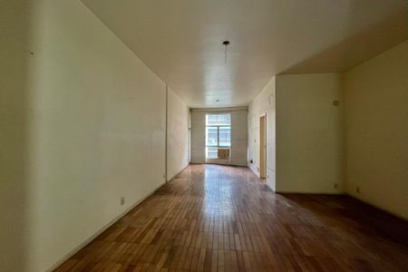 Apartamento para alugar com 120m², 3 quartos e 1 vaga Apartamento para alugar com 120m², 3 quartos e 1 vagaSala