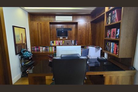 Apartamento à venda com 347m², 4 quartos e 5 vagasFoto 06